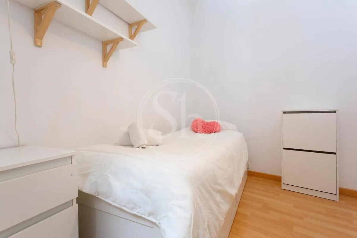 Apartamento Familiar En Avdiagonal Barcelona 0*,  Spain